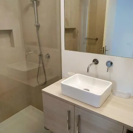 Apartment 1b Carvoeiro - Casas & Papeis *